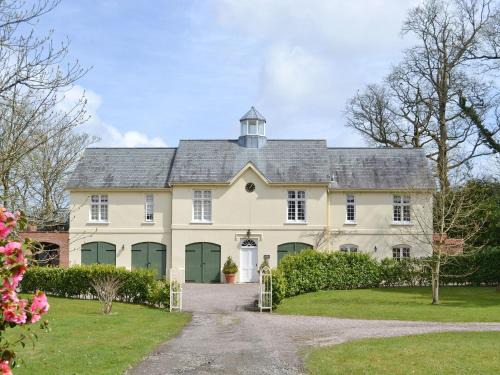 Westleigh House | Cutcliffe Chambers - Hppr