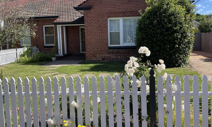 Prospect House | Cute and Cosy in Prospect