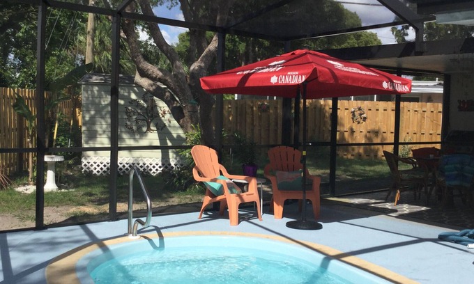 New Port Richey House | Cute and Cozy, two bedroom home, with splash pool.