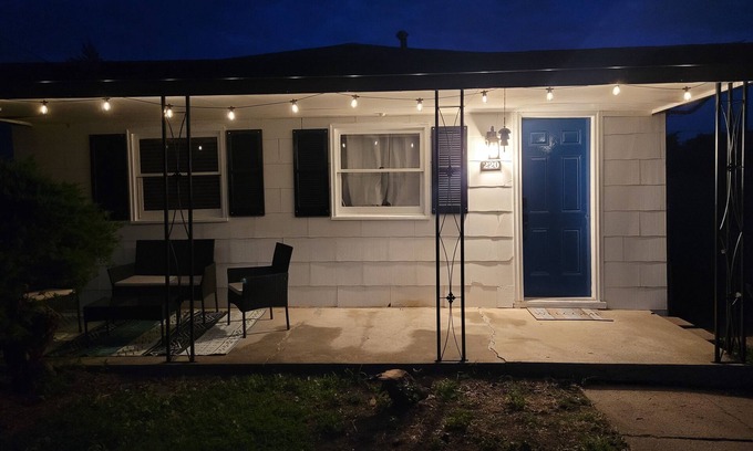 Sharon Springs House | Cute Bungalow in small town where everyone knows everyone!