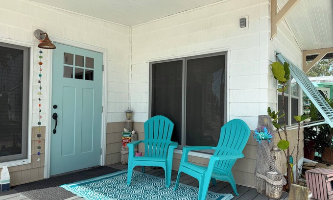 Cortez House | Cute Cortez Water View Getaway