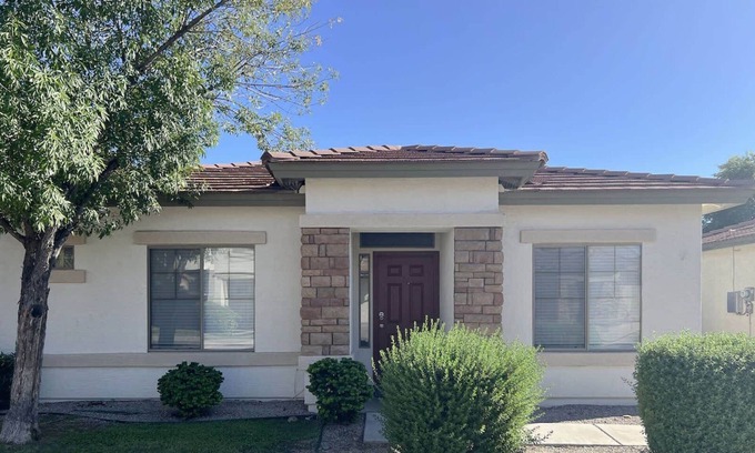 Glendale House | Cute! Single-Story-Gated Community w/Pool