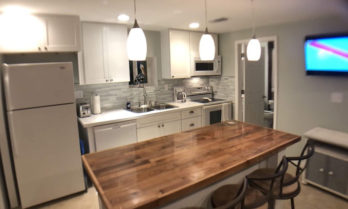 Port St. Joe Condo | Cutest cottage across from the beach!
