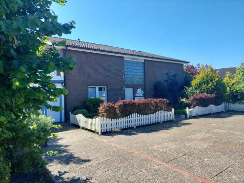 Wangerland House | Cutter in the shiphouse