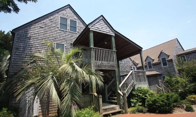 Ocracoke Villa | CV5B: Portsmouth 5B -1st floor studio with kitchenette!