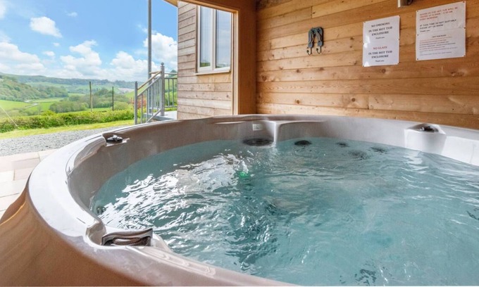 Brecon Ski Chalet | Cwmachau - Tynycoed