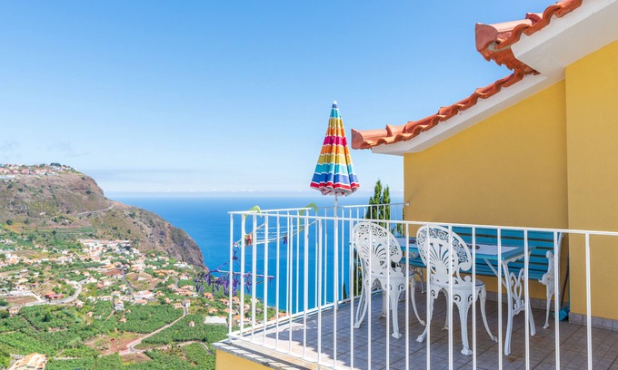 Arco da Calheta Apartment | Cyane´s Nest, A Falcon view over Arco Da Calheta