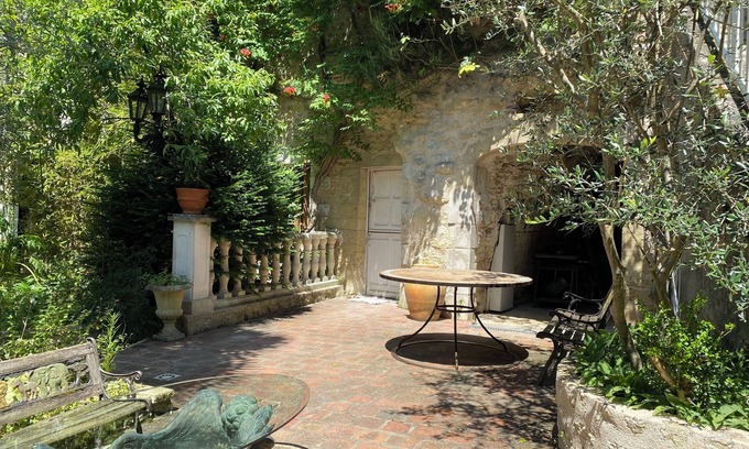 Civray-de-Touraine Apartment | Cygnet at 'Songbird Sanctuary' near Chenonceau