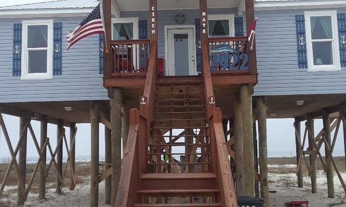 Dauphin Island House | "Czech Mate", Steps From Sound & Gulf, Kayaks Included, Private Beach, West End
