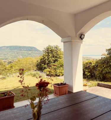 Szigliget House | Délibáb Vendégház