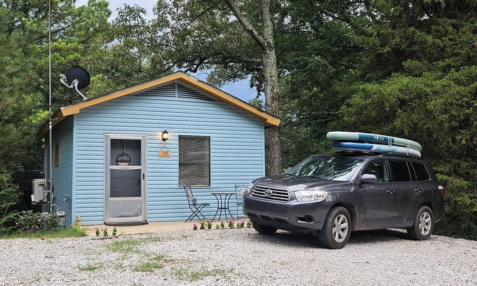 Rogersville Apartment | D'Fishermen Trail - Cool studio with AC in outdoorsy Rogersville