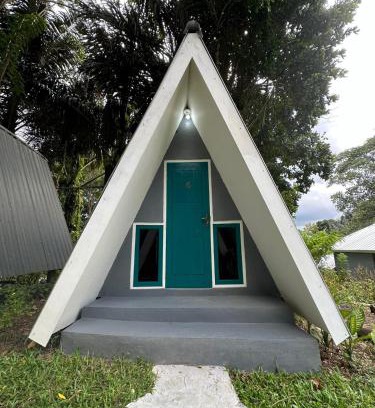 West Manggarai House | D'flora Bungalow & Glamping