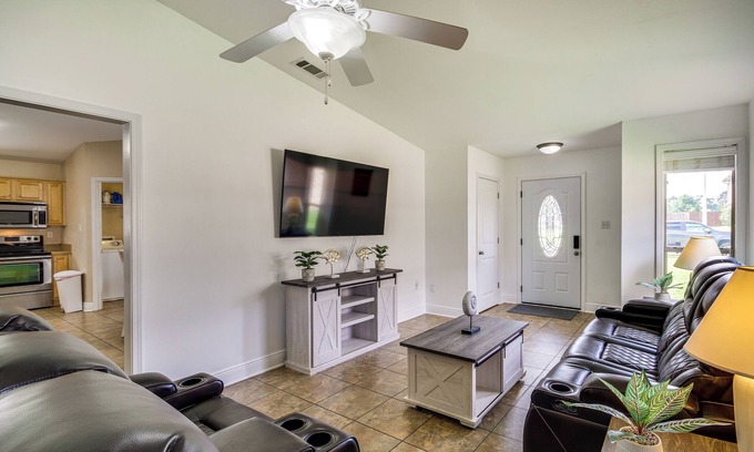 Biloxi House | D'Iberville Getaway - Minutes From Biloxi Beach!