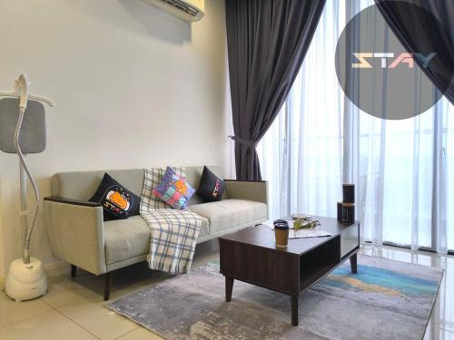 Medini Apartment | D'Pristine 6Pax Tranquil Lakeview Netflix By STAY