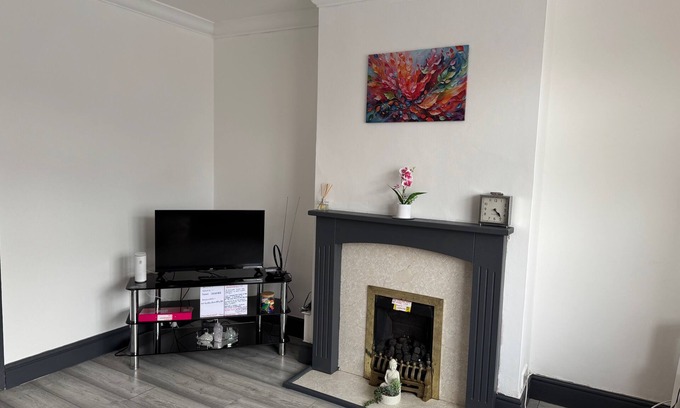 Southampton House | Daisy Haven in Southampton