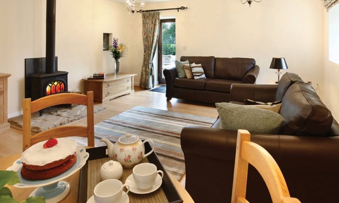 Macclesfield House | Damson holiday cottage is an amazing building with a rich history dating back to the 1850s