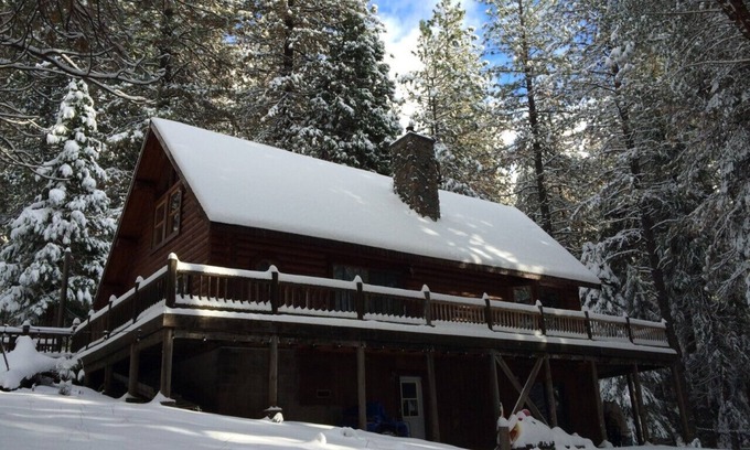 Croft Cabin | Dancing Pines- Family friendly 3/2 cabin & loft in the peaceful, relaxing forest