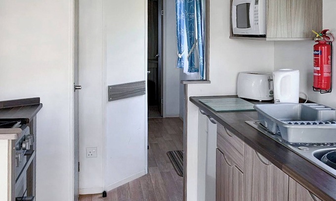 Irstead House | Danforth (Pet Friendly)