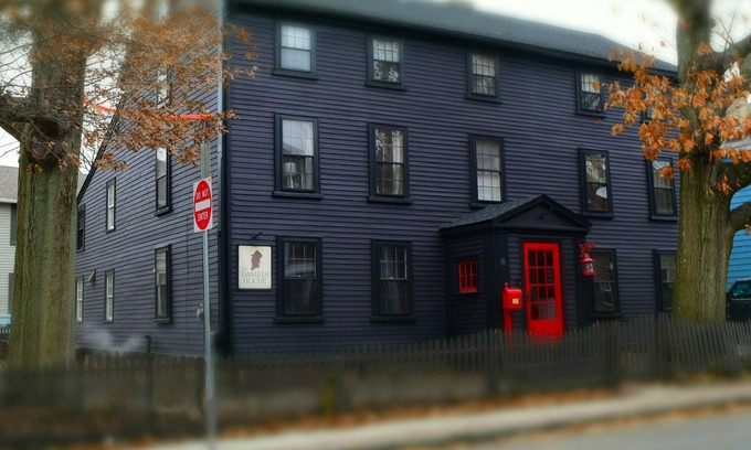Salem Bed & Breakfast | Daniels House Inn