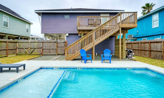 Leeward Sands House | Dapper Dolphin by AvantStay | Pool, Game Room