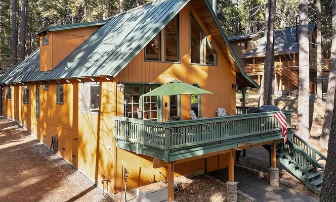 Dorrington Cabin | Dave's Den large game room loft, enjoy the large trees, swimming pool, adventure