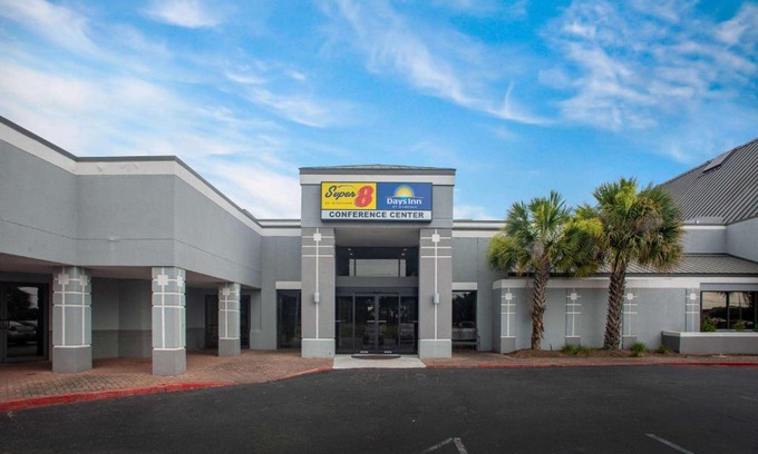 Mobile Hotel | Days Inn by Wyndham Mobile I-65