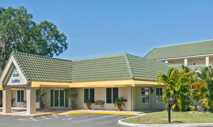 Port Charlotte Hotel | Days Inn by Wyndham Port Charlotte/Punta Gorda
