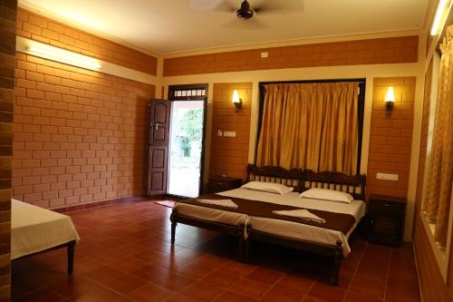 Alappuzha Bed & Breakfast | Dazzle Dew