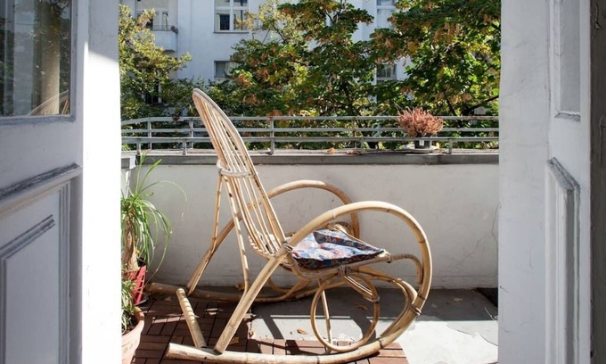 West Berlin Centre Bed & Breakfast | Beautiful studio old style apartment