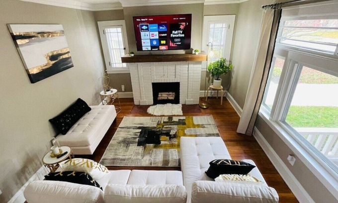 Lakewood Apartment | De Dapper Delaware! Close to Fwy, 12 min to downtown