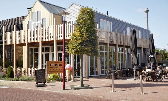 Rockanje Bed & Breakfast | De Jongens