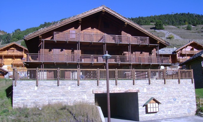 Montgenevre Apartment | De Luxe T3 Chalet de Charme sur les pistes à Montgenèvre
