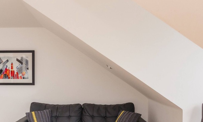 Central Aberdeen Apartment | Dee Retreat 5 - SJA Stays - Modern 1 Bed Apart
