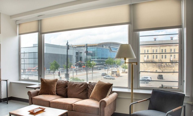 Westown Apartment | Deer District Studio Apt JC2 - One Block from Fiserv and Baird