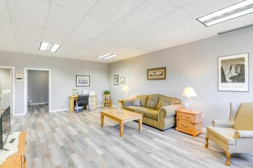 Del Norte Apartment | Del Norte Retreat Gateway to Outdoor Adventures!