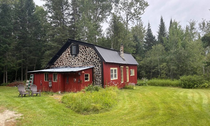 Orleans Cabin | Delightful cordwood cabin -Westmore near Burke Mtn, Lake Willoughby - Jay Peak.