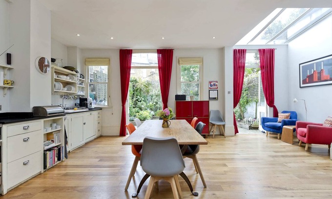 Addison House | Delightful, Spacious 5 Bed Home, Hammersmith
