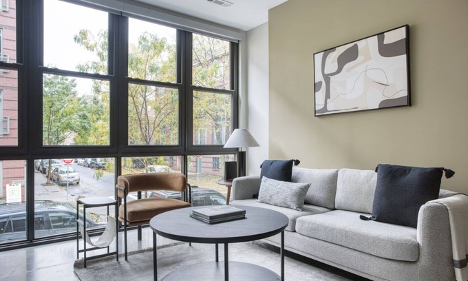 Commonwealth Apartment | Deluxe Allston 1BR w/ Gym & W/D, nr Packards Corner, by Blueground