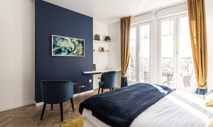 Hincmar Apartment | DELUXE APARTMENT NEAR CATHEDRAL