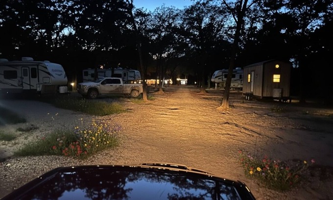 Seven Points RV Rental | Deluxe Covered RV PAD