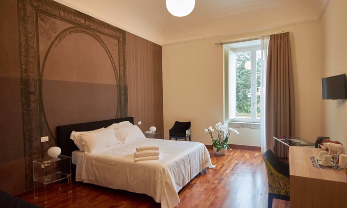Centro Storico House | Deluxe Double Room - Artistic Charming House Caserta