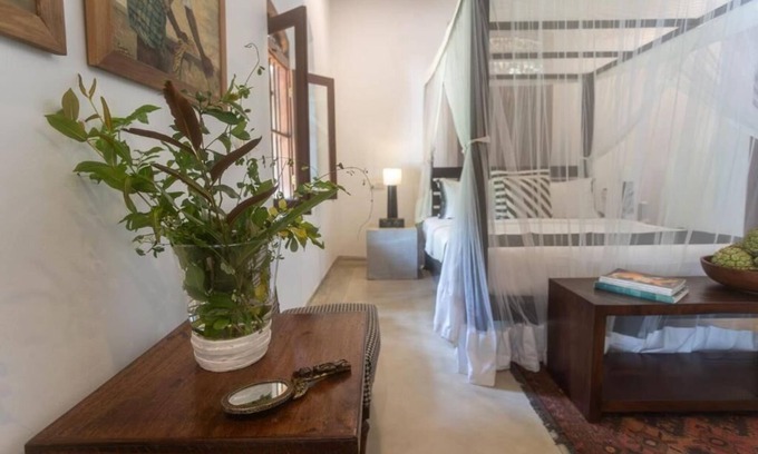 Hikkaduwa Villa | Deluxe Double Room with Garden View - MO River House Luxury Villann