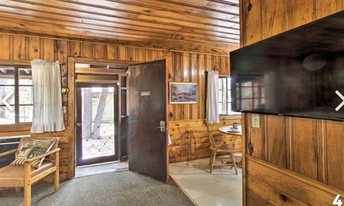 Pinetop-Lakeside Cabin | Deluxe Hot tub cabin #3