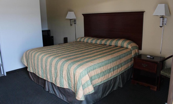 Fort Stockton Hotel | Deluxe Inn Fort Stockton