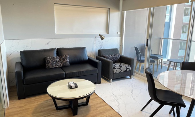 Newcastle Apartment | Deluxe One Bedroom Apartment