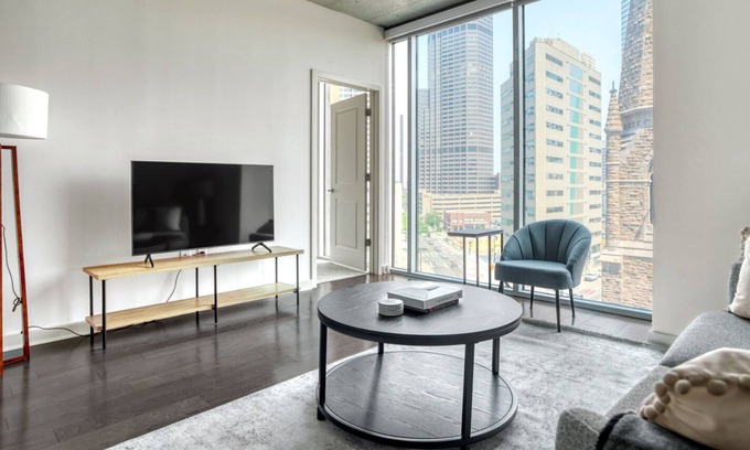 Uptown Apartment | Deluxe Upper Downtown 2BR w/ Gym & Pool near 16th St Mall, by Blueground
