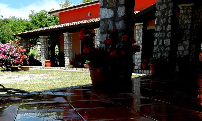 Faicchio Villa | Demetra Relais Holiday Home