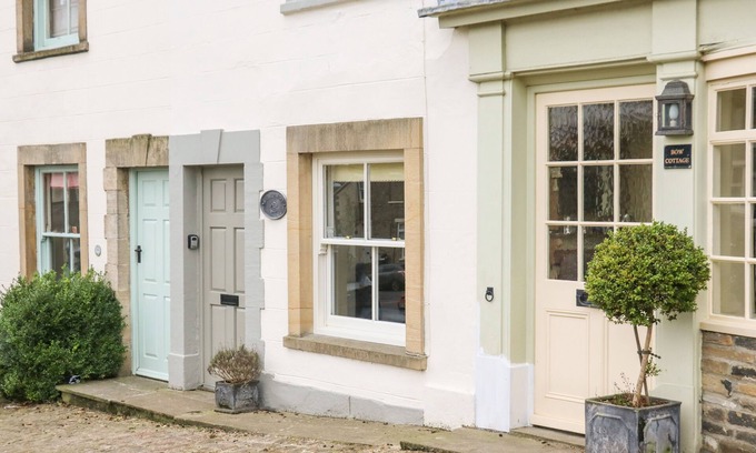 Middleham House | DEMONICUS, pet friendly, character holiday cottage in Middleham