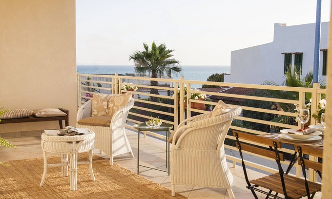 Fiumenaro Villa | DEMORA AMMARE - VILLA 100 METERS FROM THE BEACH
