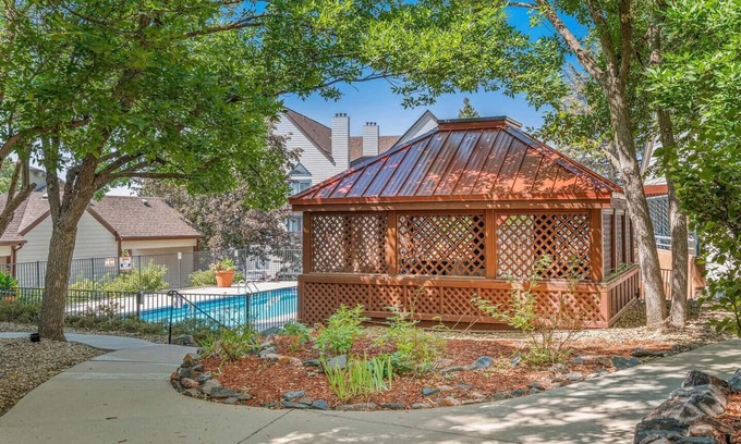 Englewood Condo | Denver Tech Center - Free Parking - Fast WiFi!